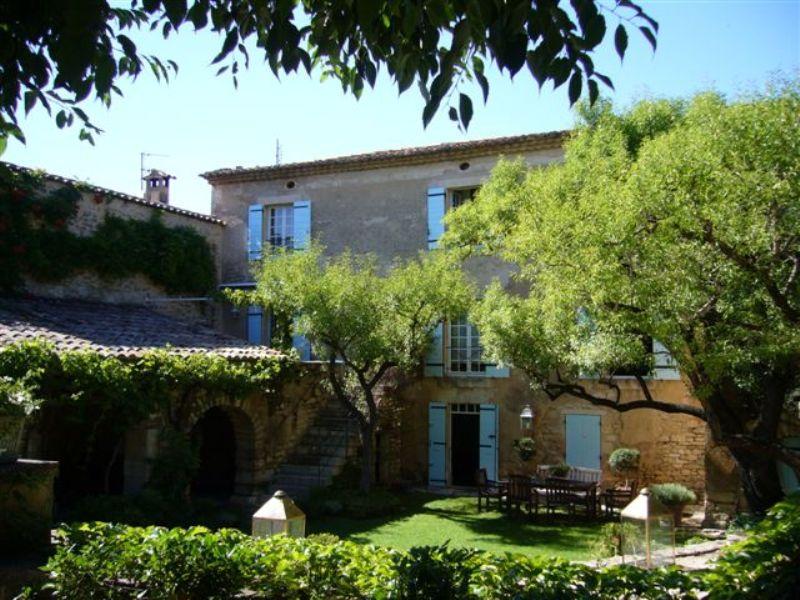 authentique mas du XVIIème en Luberon sur trois niveaux